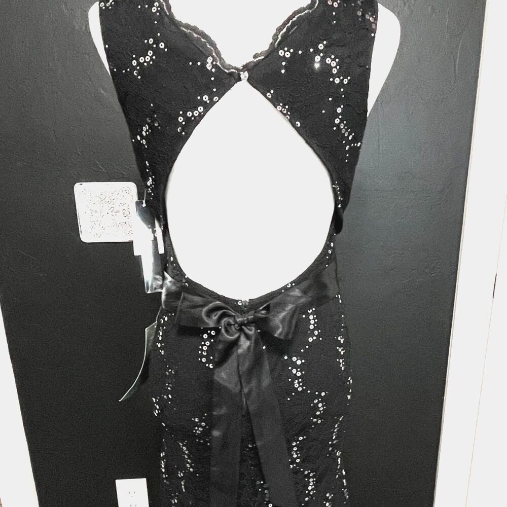 My Michelle Black Sequin Gown – NWT Size 9 - Picture 13 of 15
